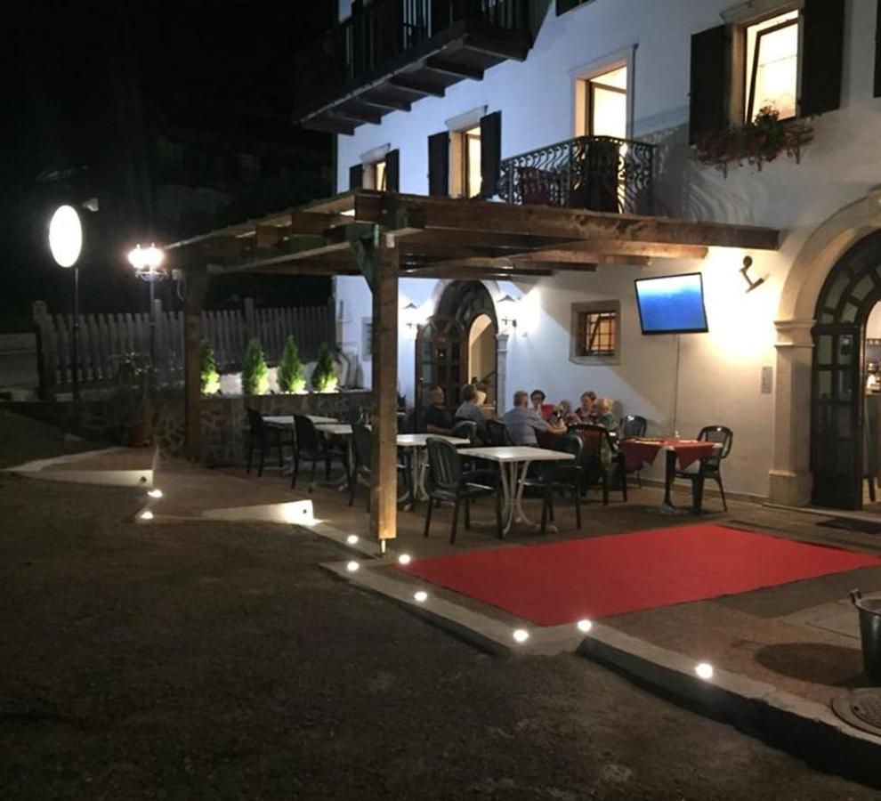 Villa Corona Tenno Buitenkant foto